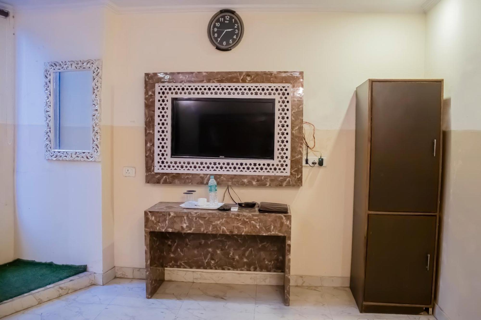 Hotel Airport City Near Delhi International Airport New Delhi Buitenkant foto