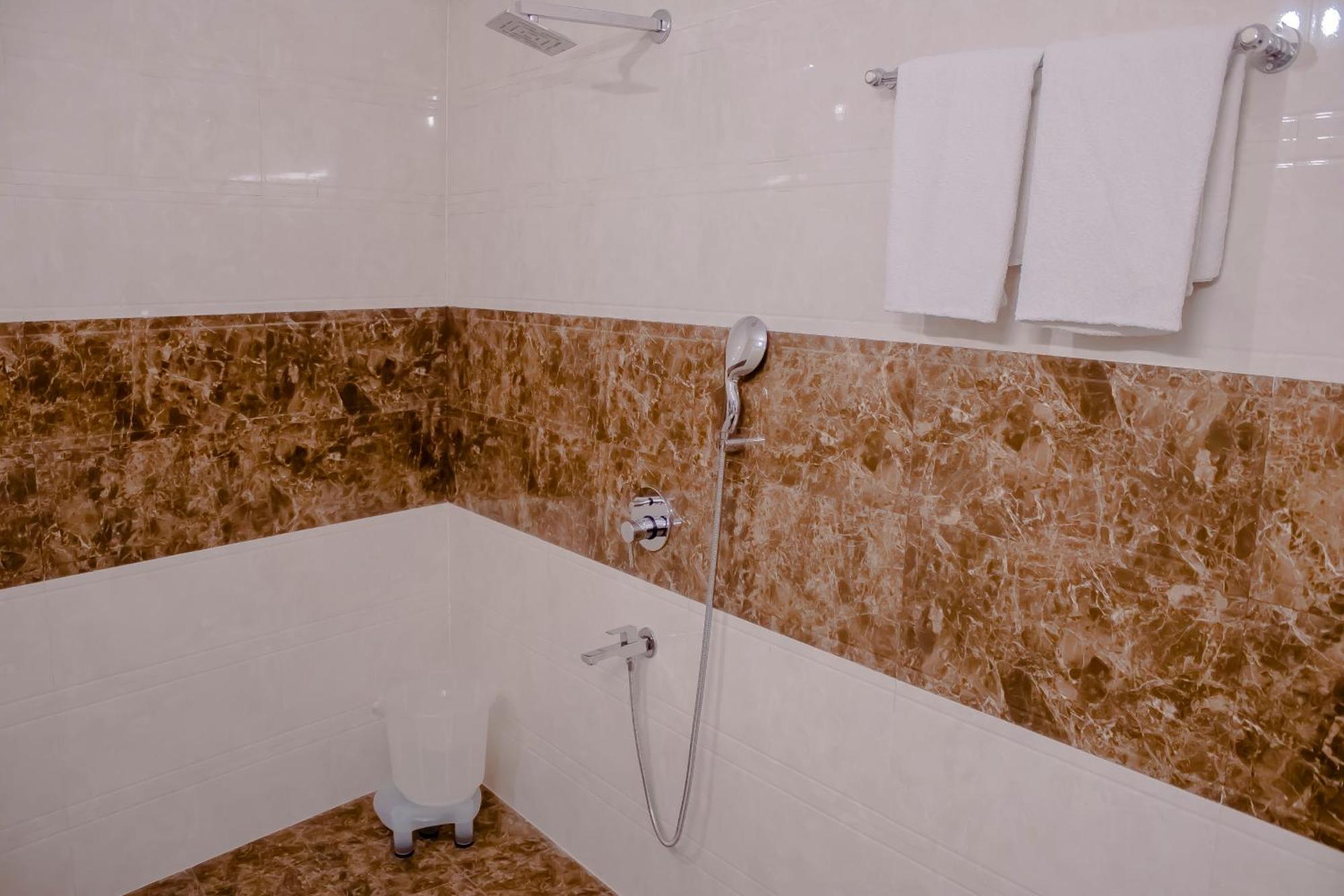 Hotel Airport City Near Delhi International Airport New Delhi Buitenkant foto