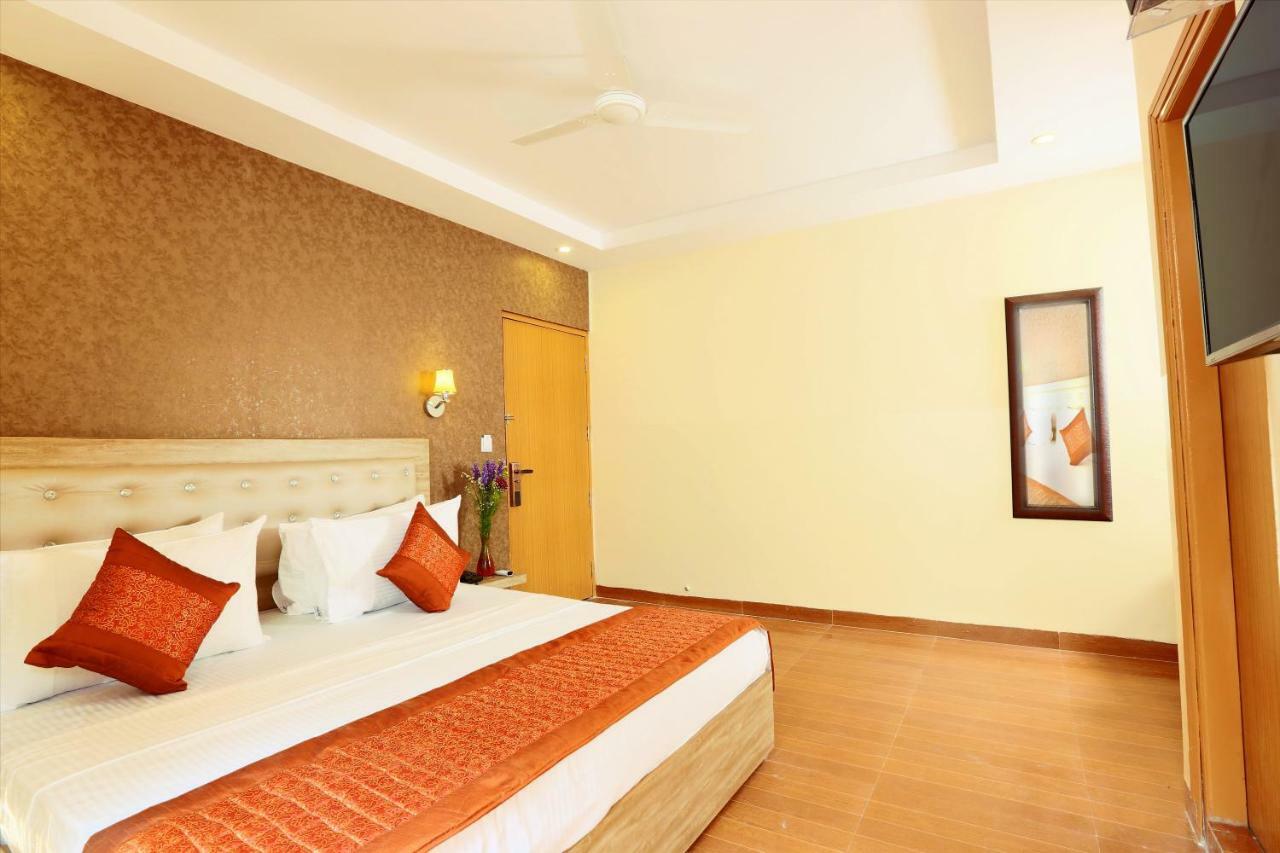 Hotel Airport City Near Delhi International Airport New Delhi Buitenkant foto